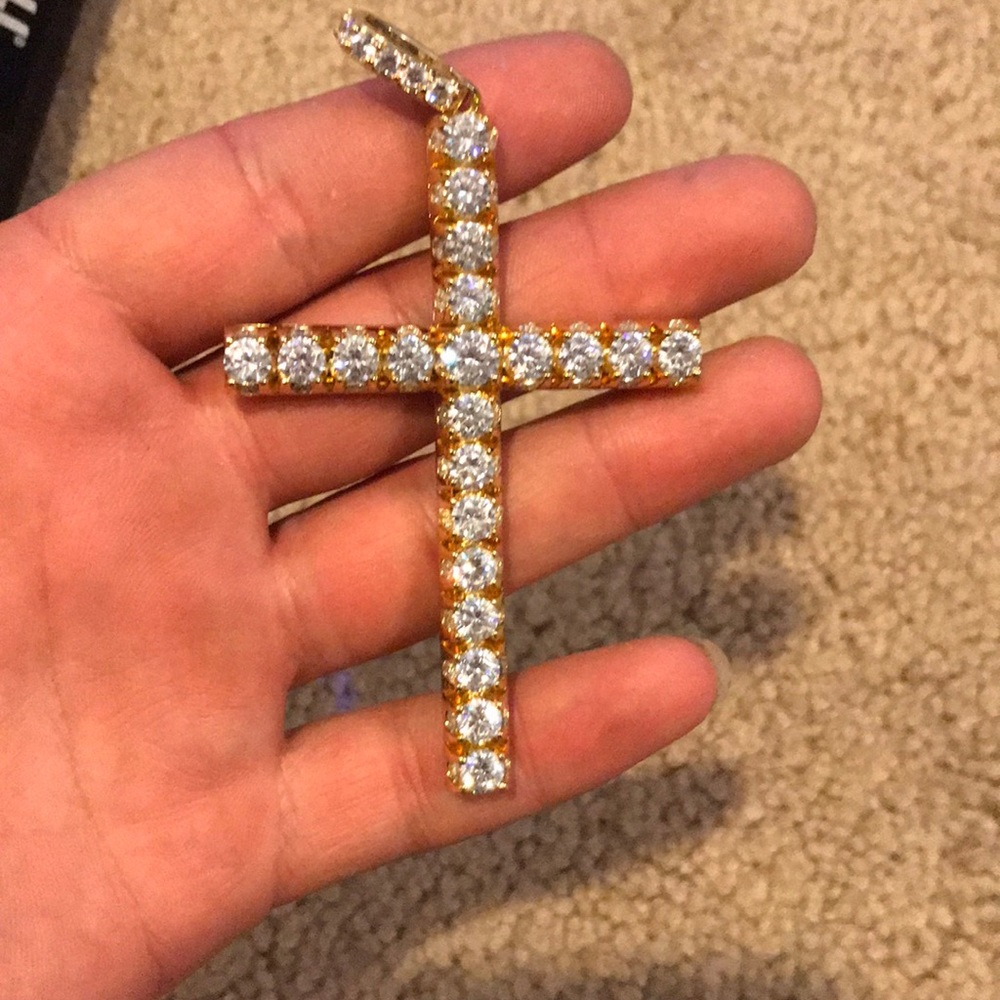 Got to much jewelry